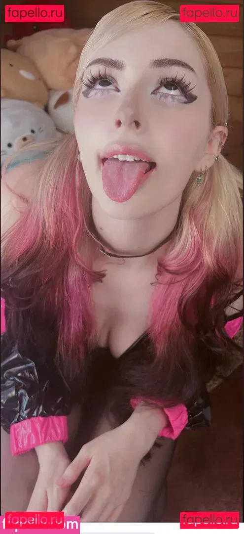 yosadthiccgirl Onlyfans Photo Gallery 