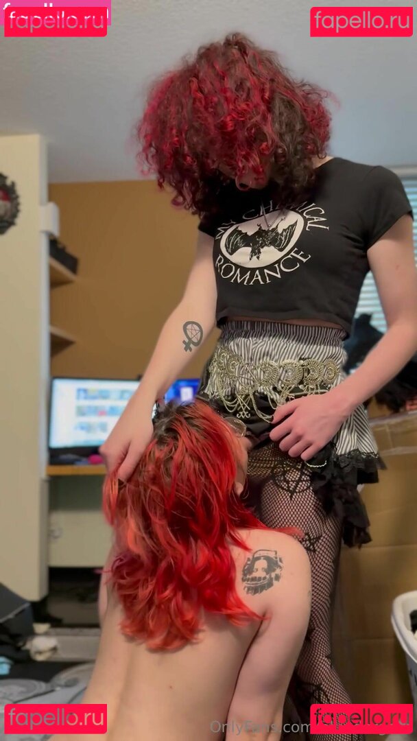 Blundergoth Nude Onlyfans Photo 7
