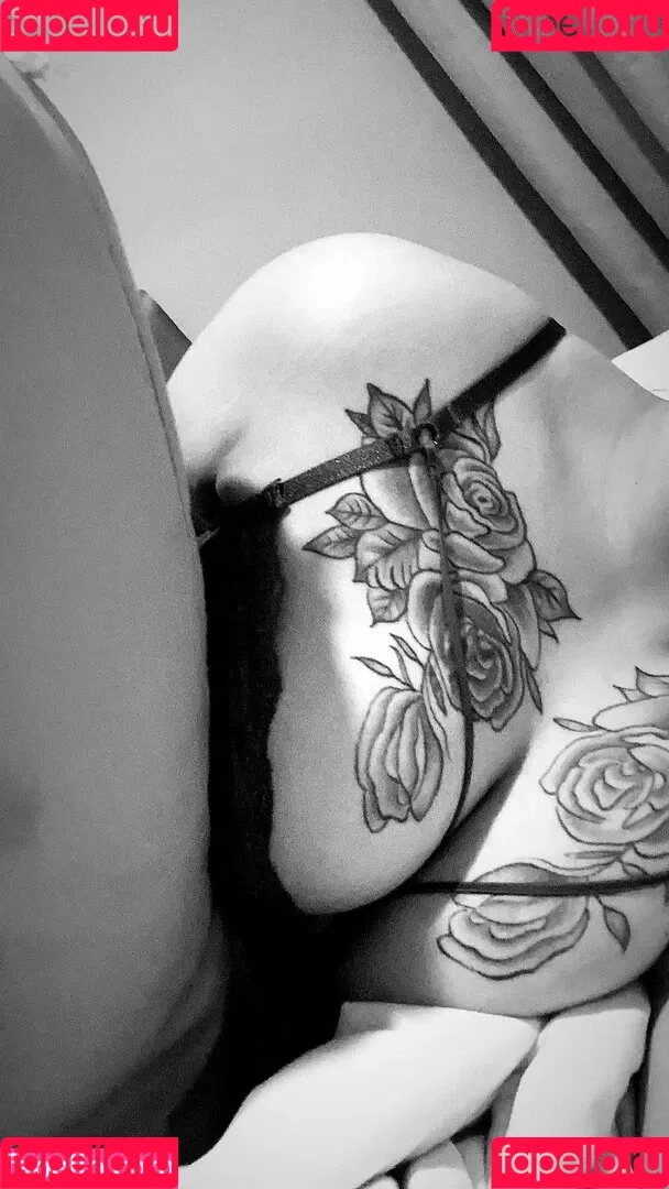 Girl_Evelyn Onlyfans Photo Gallery 