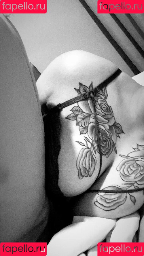 Girl_Evelyn Onlyfans Photo Gallery 