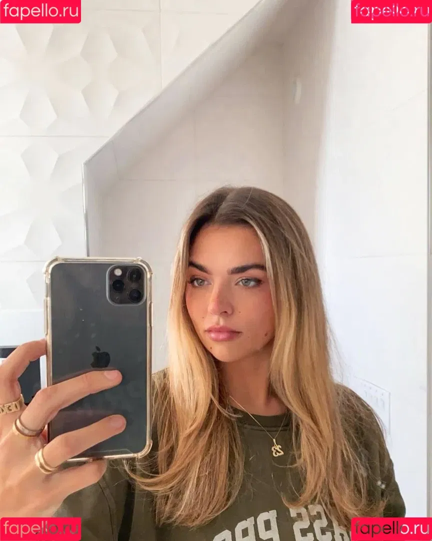 Depop Wins Onlyfans Photo Gallery 