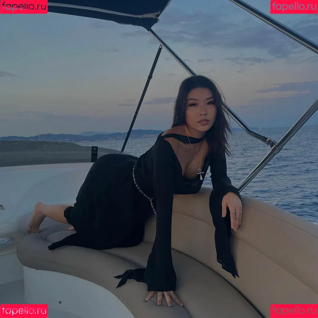 Depop Wins Onlyfans Photo Gallery 