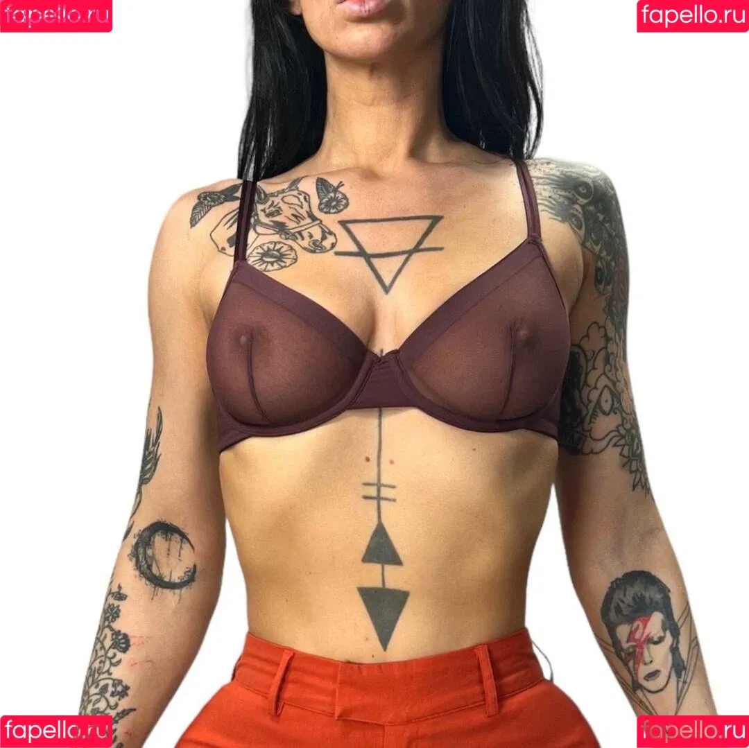 Depop Wins Onlyfans Photo Gallery 