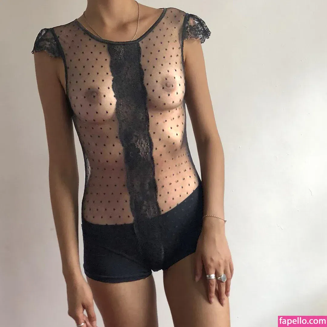 Depop Wins Onlyfans Photo Gallery 