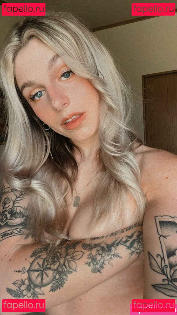 Honeypotvip Nude Onlyfans Photo 4