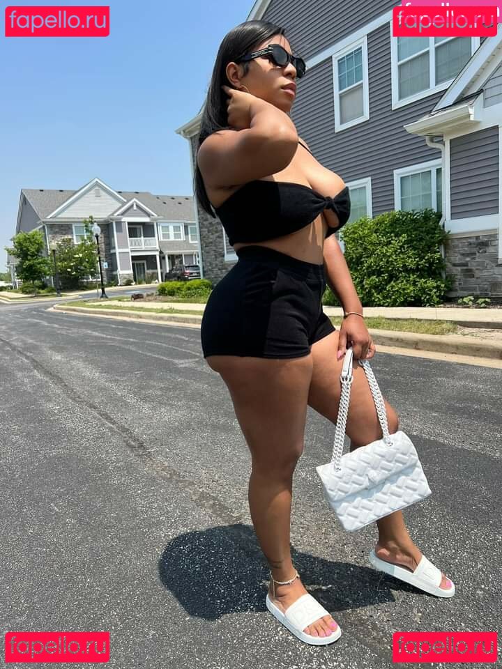 Yesprettyb Nude Onlyfans Photo 26