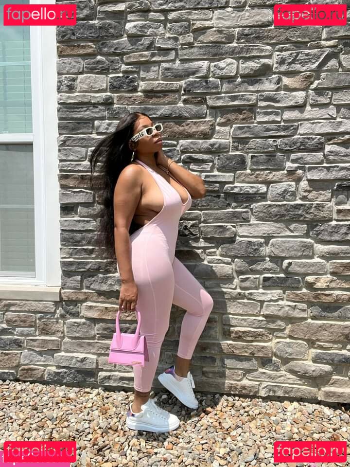 Yesprettyb Nude Onlyfans Photo 22