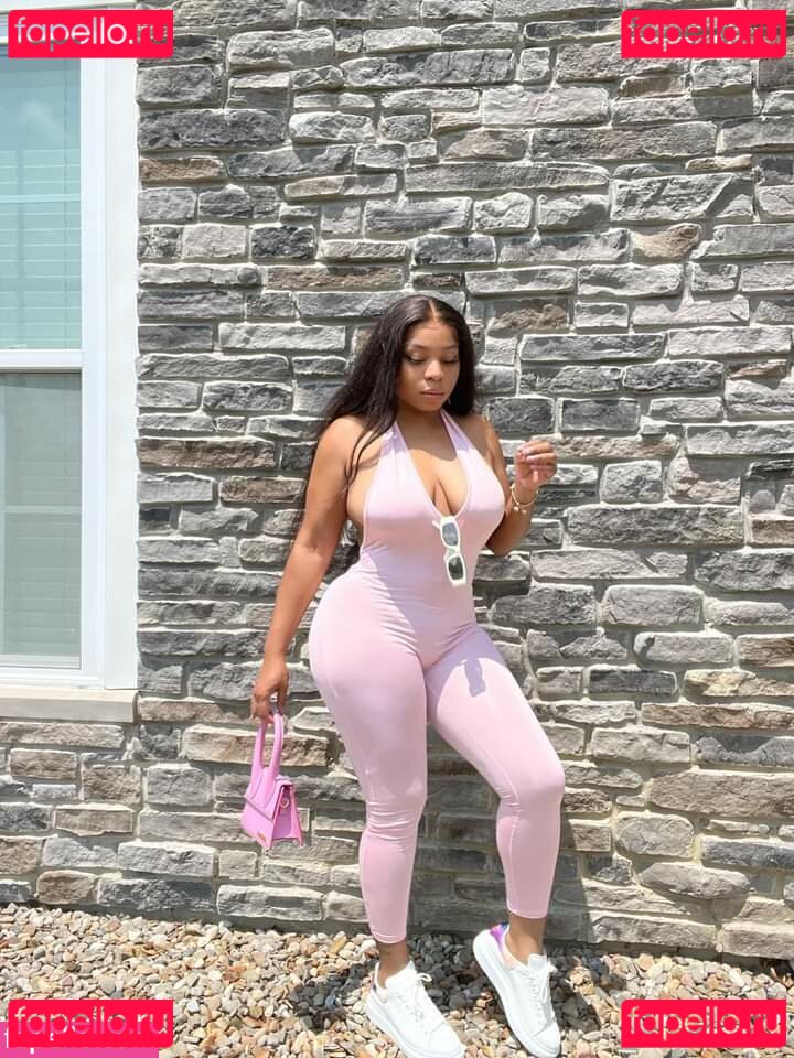 Yesprettyb Nude Onlyfans Photo 21