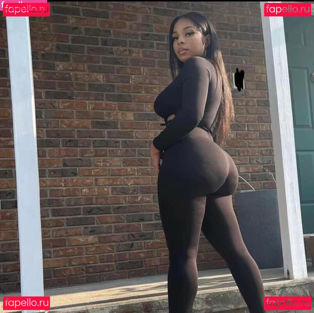 Yesprettyb Nude Onlyfans Photo 17