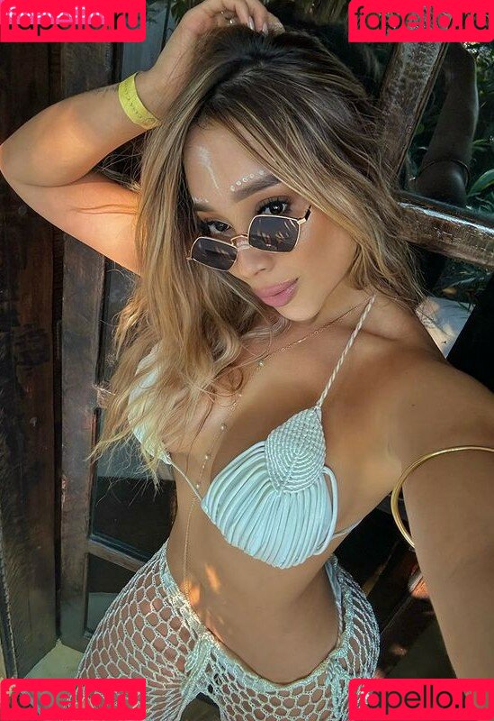 Daniela Tabares Onlyfans Photo Gallery 