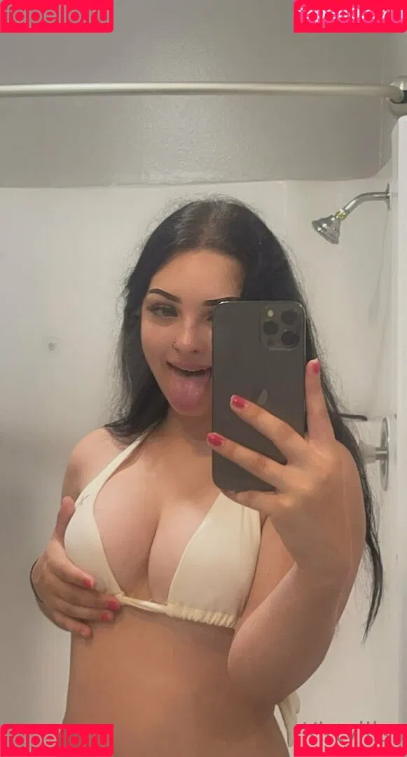 Lily B Onlyfans Photo Gallery 
