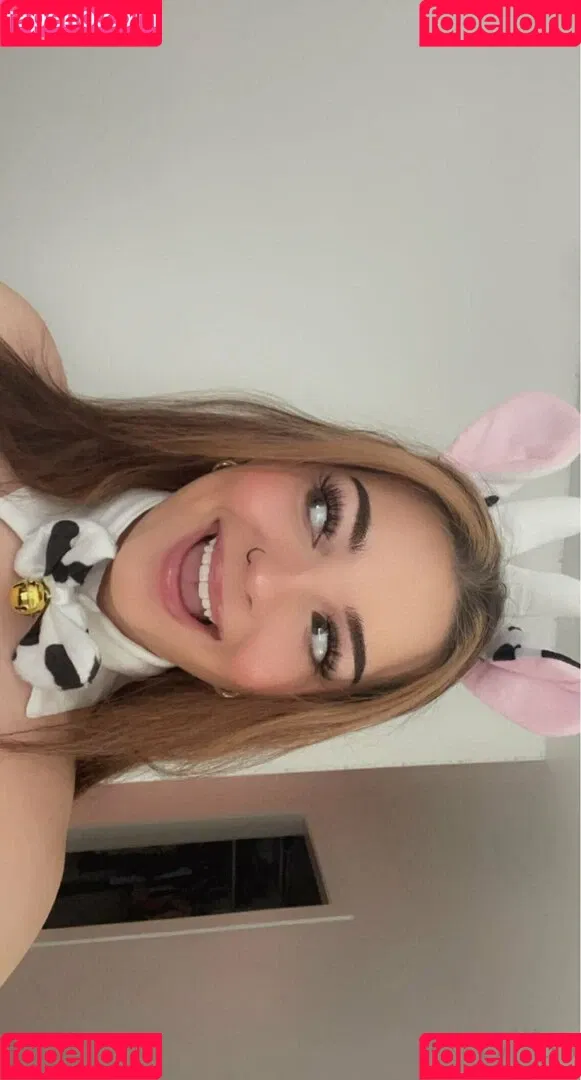 Lily B Onlyfans Photo Gallery 