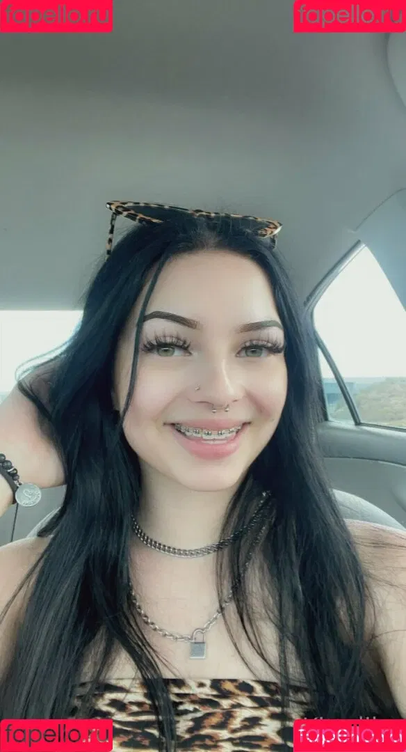 Lily B Onlyfans Photo Gallery 