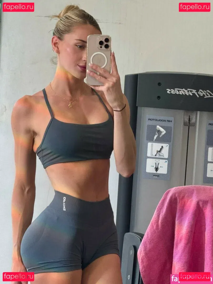 Lily B Onlyfans Photo Gallery 