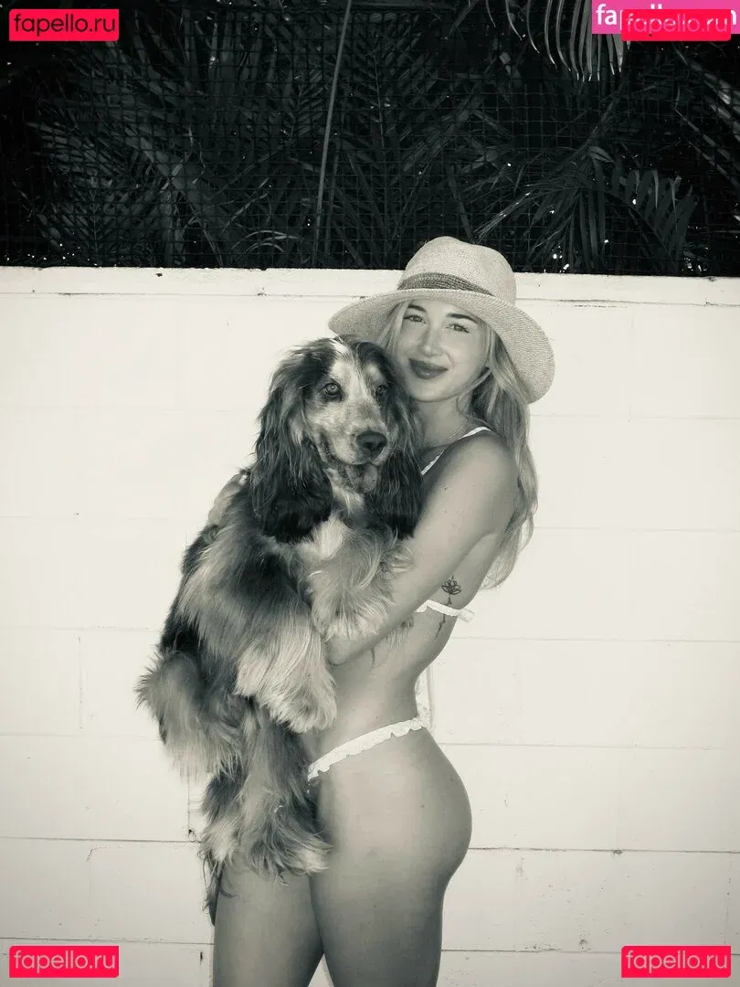 Lily B Onlyfans Photo Gallery 