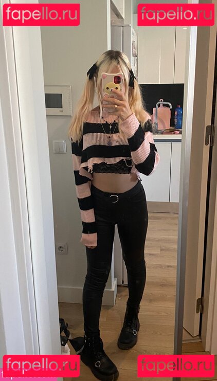 Aleu.rone Nude Onlyfans Photo 31