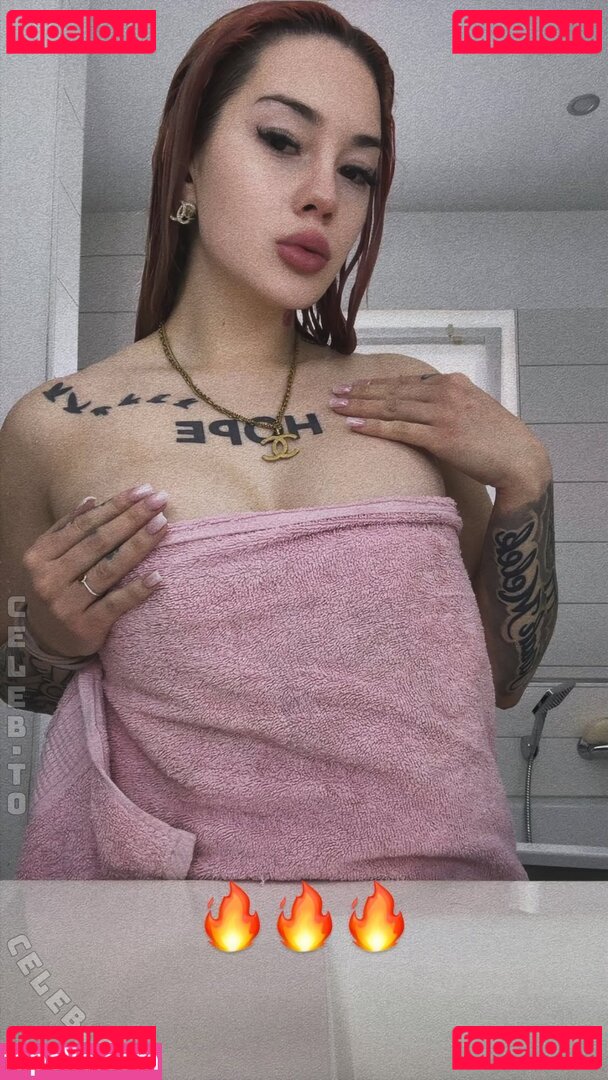Sarahmelek Nude Onlyfans Photo 7