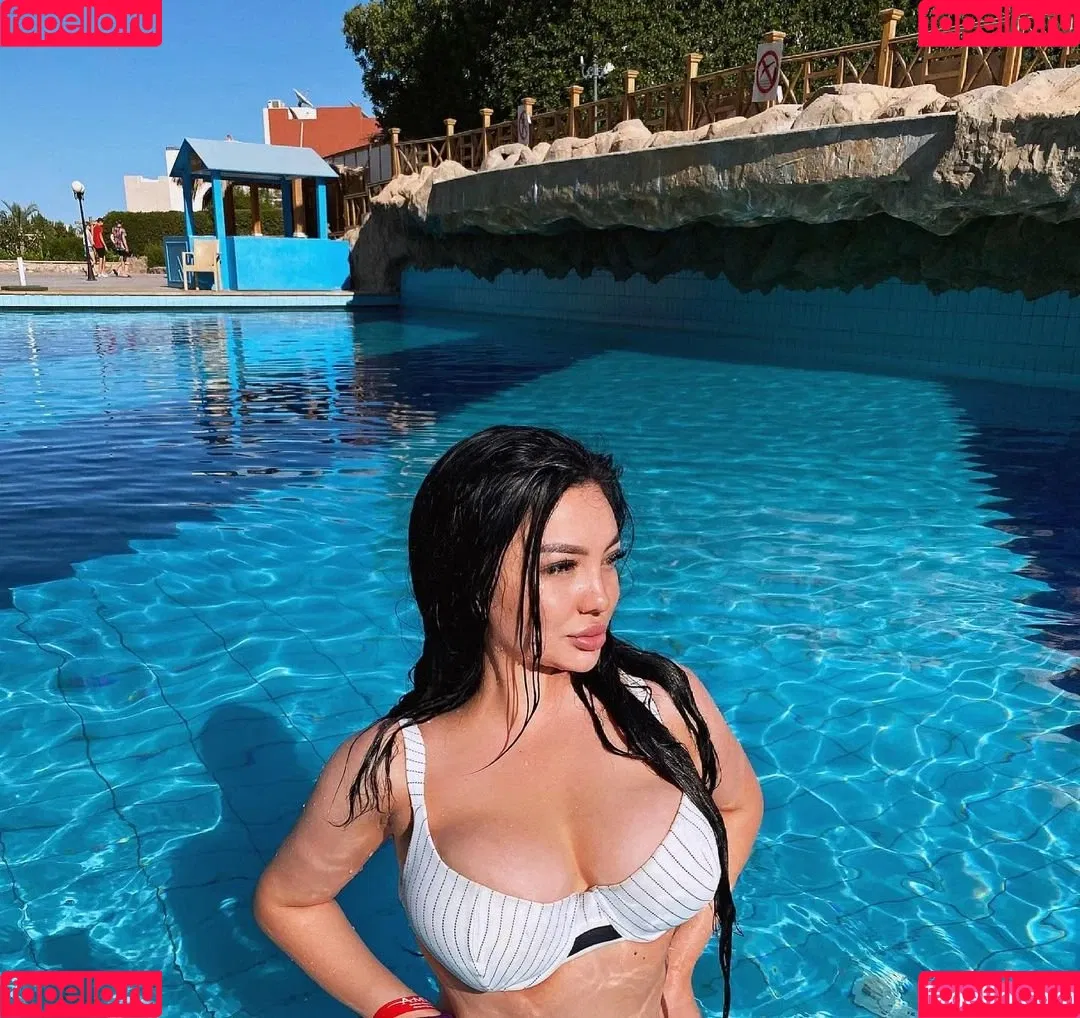 Zhansaya Dakarimova Onlyfans Photo Gallery 