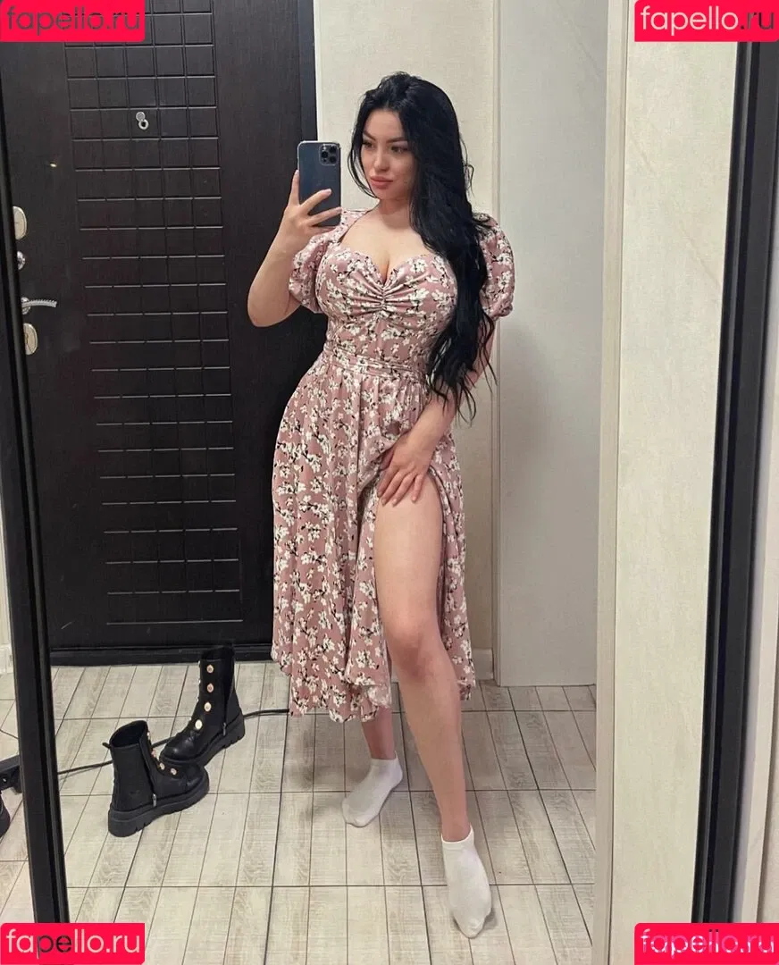 Zhansaya Dakarimova Onlyfans Photo Gallery 