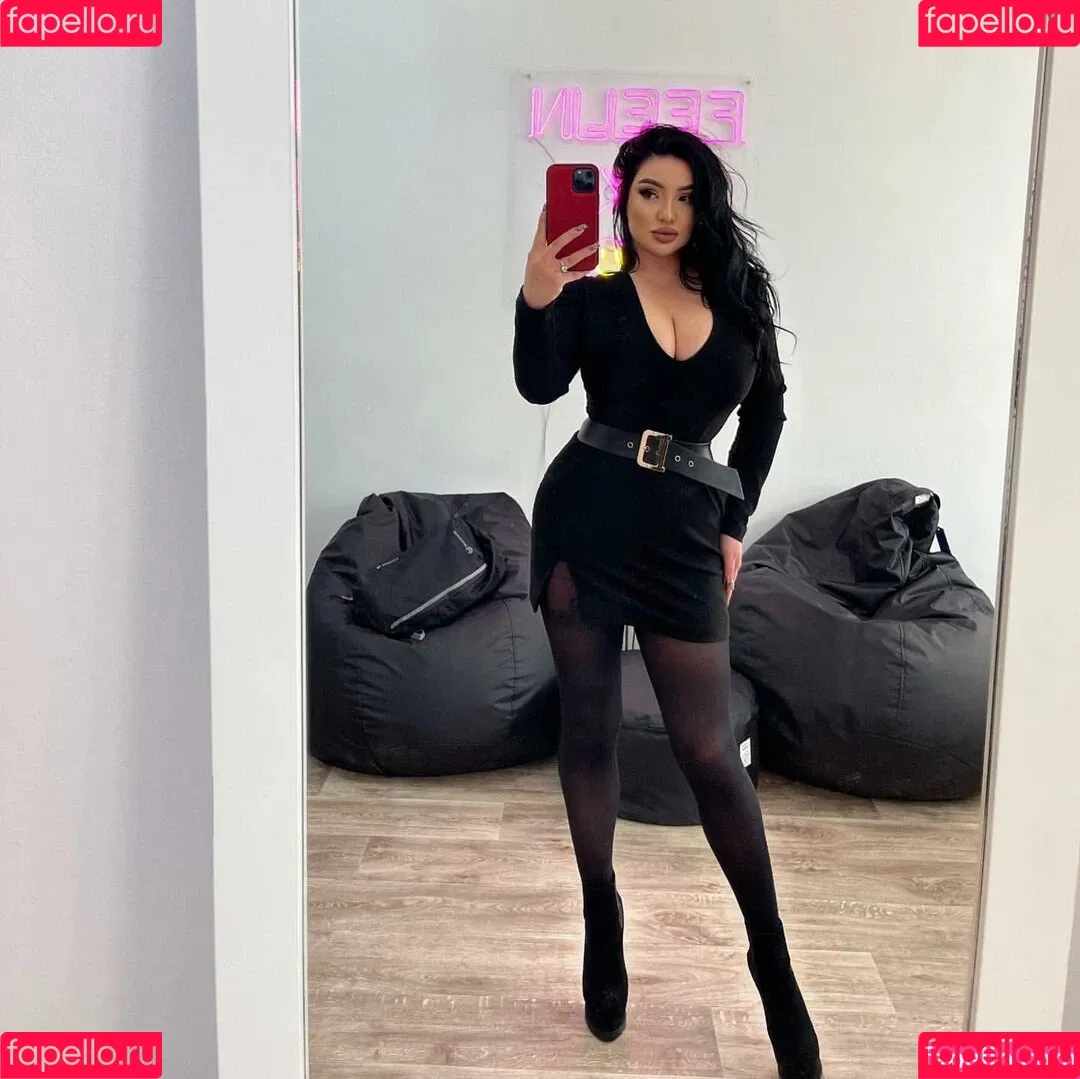 Zhansaya Dakarimova Onlyfans Photo Gallery 