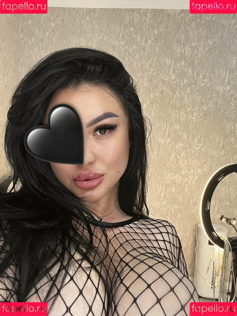 Zhansaya Dakarimova Onlyfans Photo Gallery 