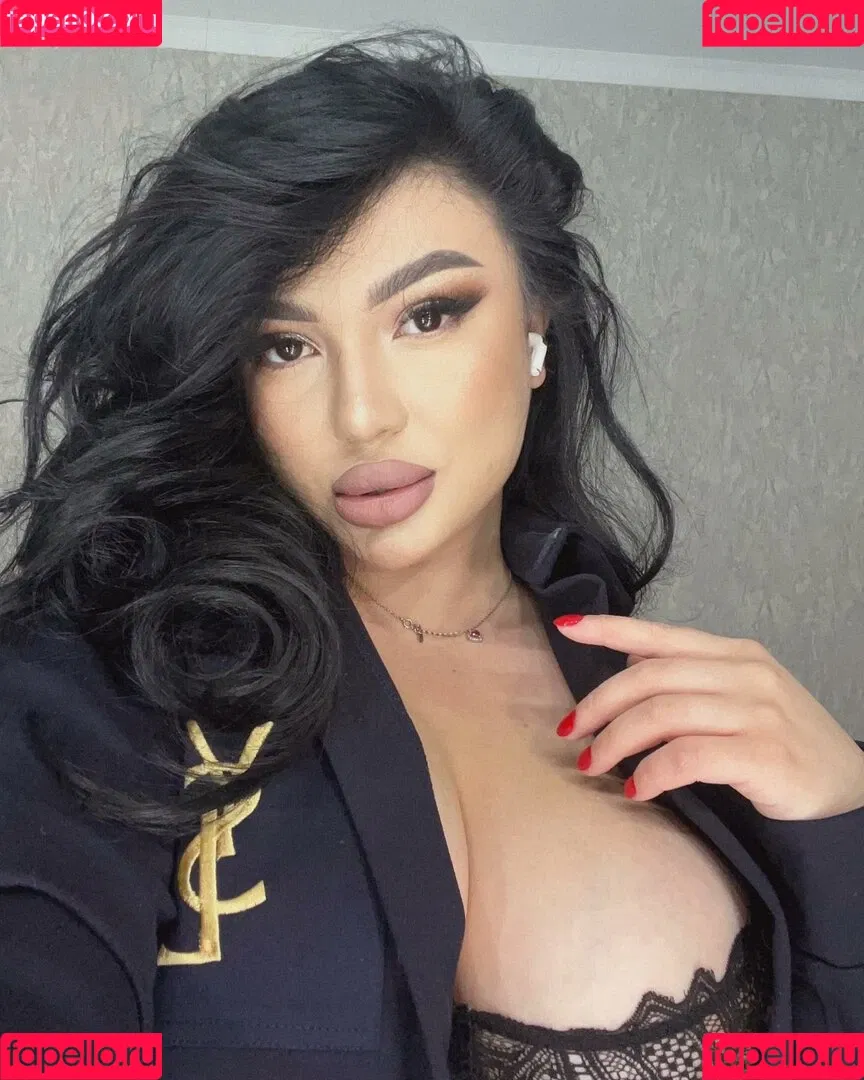 Zhansaya Dakarimova Onlyfans Photo Gallery 