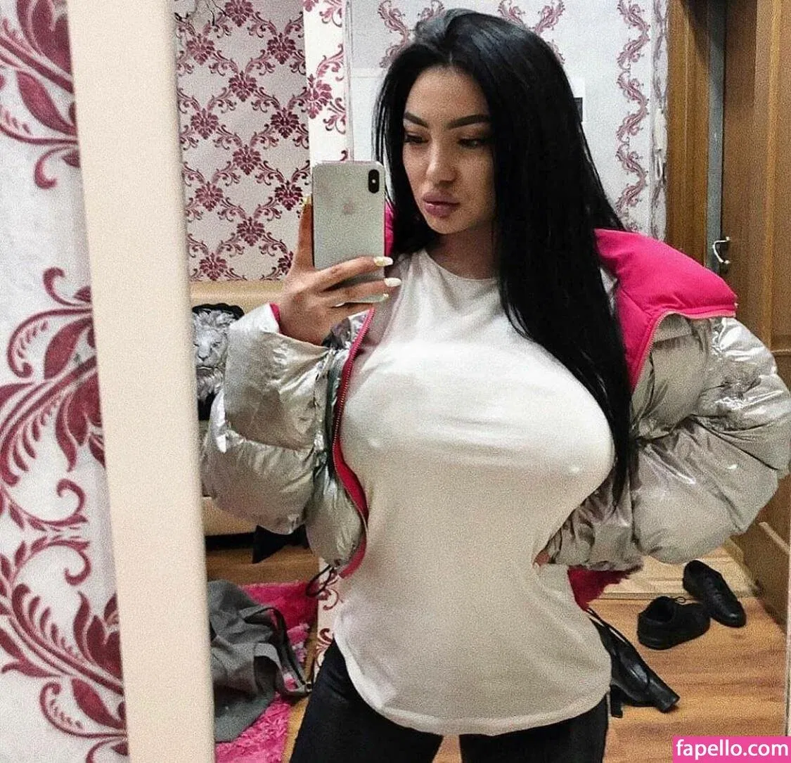 Zhansaya Dakarimova Onlyfans Photo Gallery 