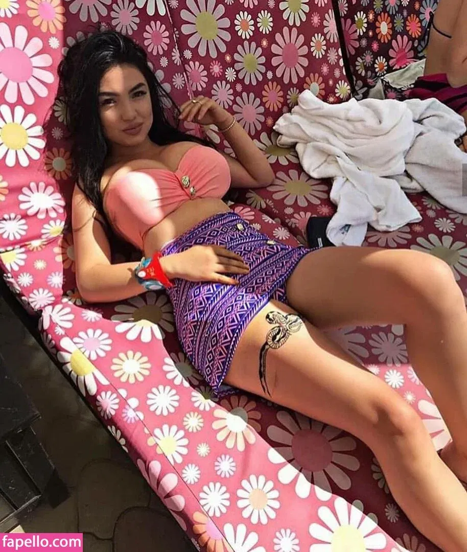 Zhansaya Dakarimova Onlyfans Photo Gallery 