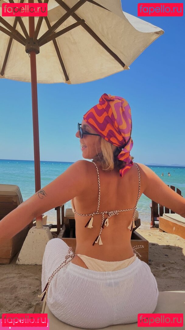 Zeynep ozveri Nude Onlyfans Photo 3