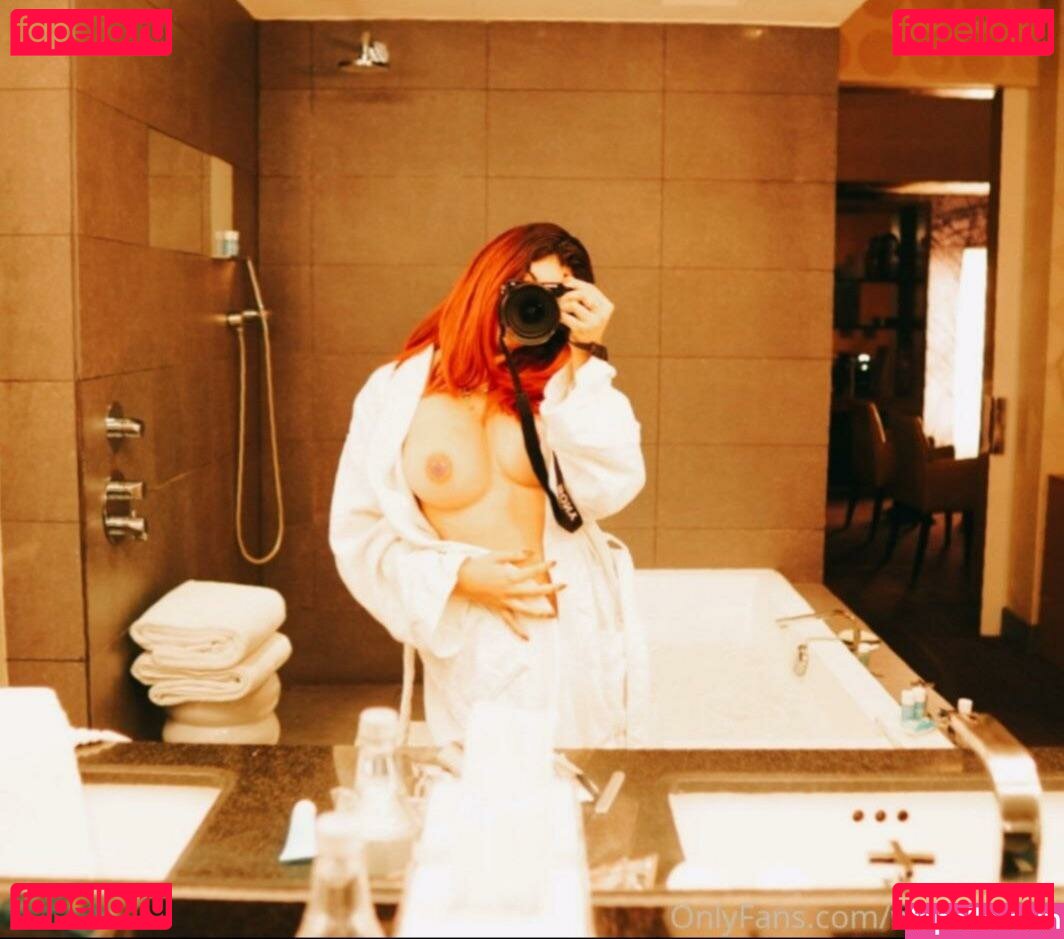 Waifu Eileen Nude Onlyfans Photo 4