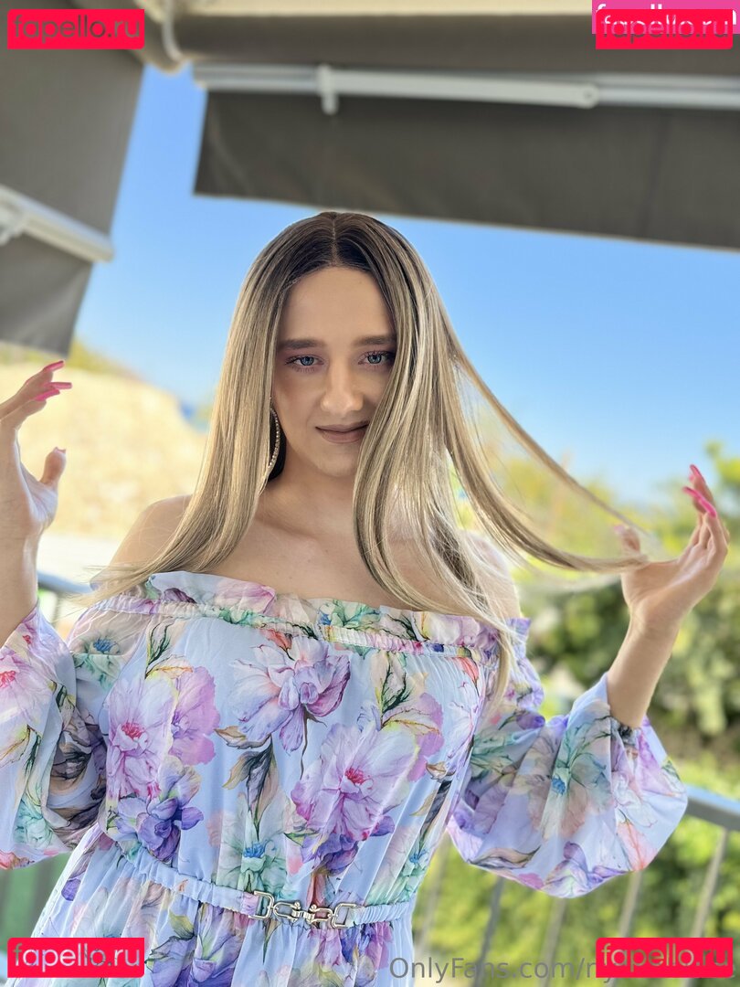 nyxxablaze Nude Onlyfans Photo 17
