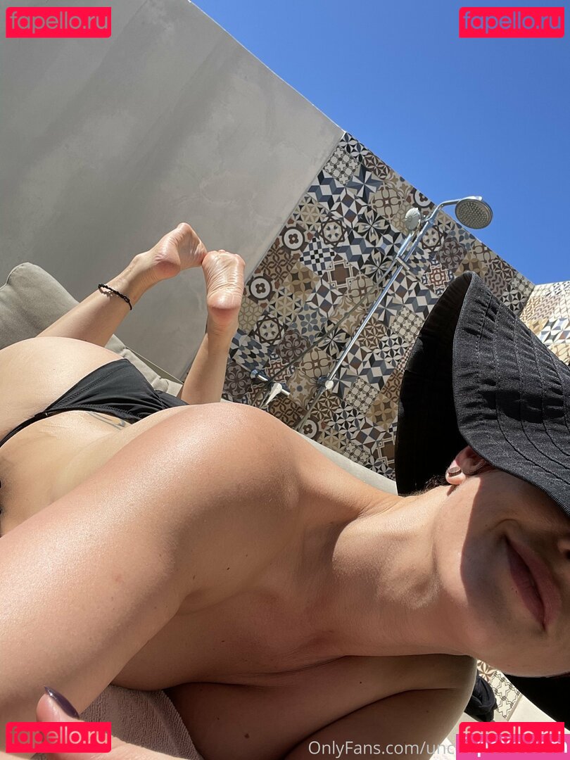 unconstrainedbyu Nude Onlyfans Photo 12