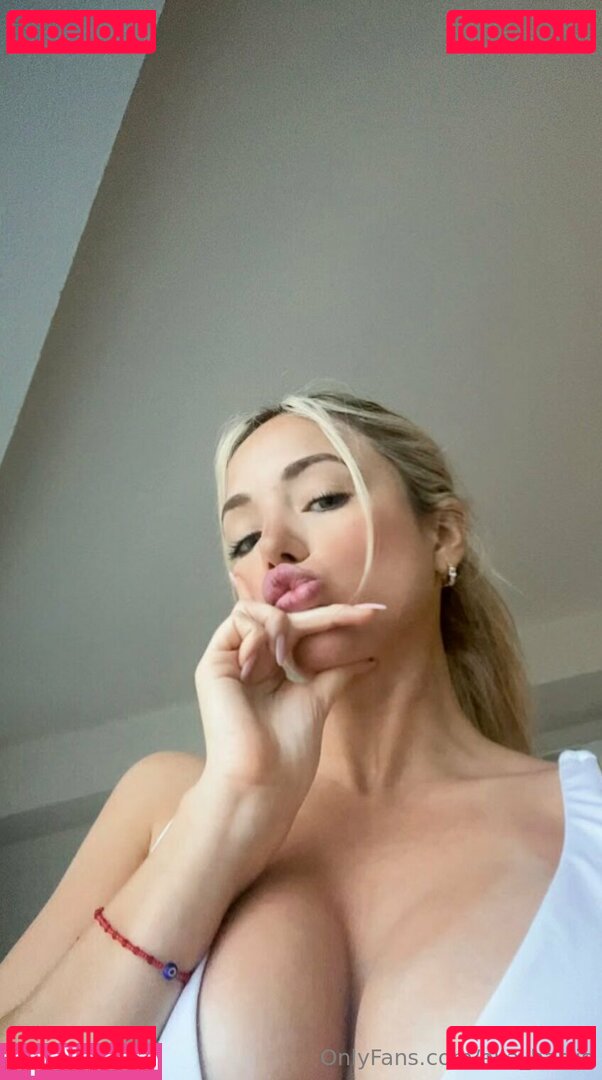 Ella Harris Nude Onlyfans Photo 10