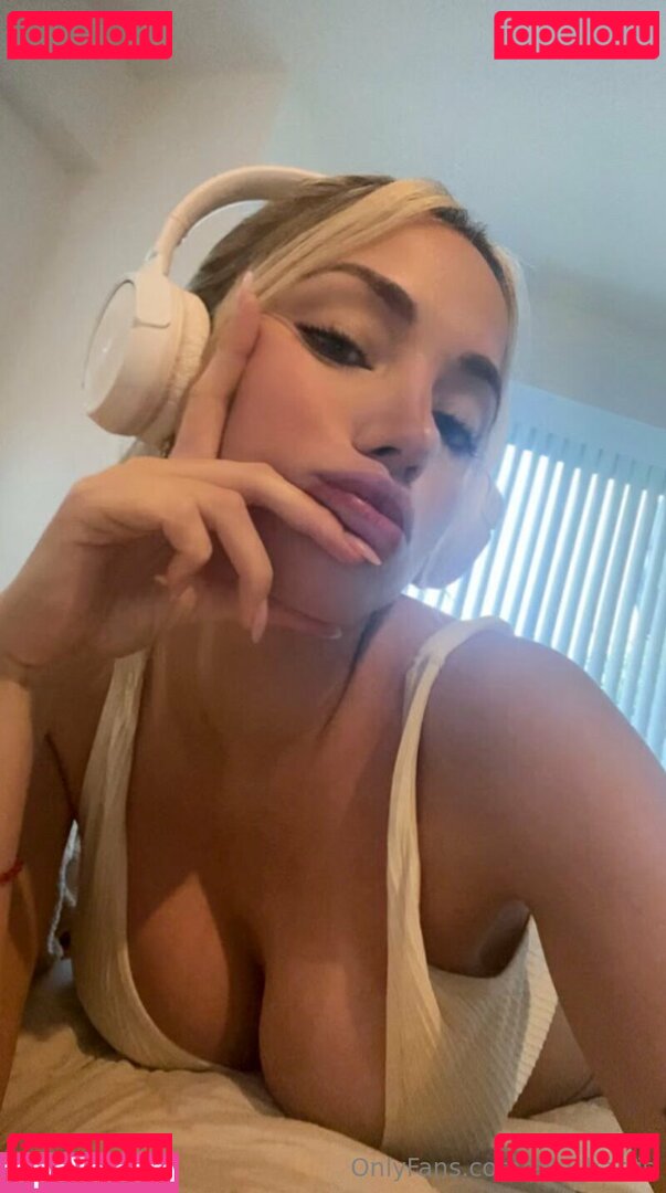 Ella Harris Nude Onlyfans Photo 8
