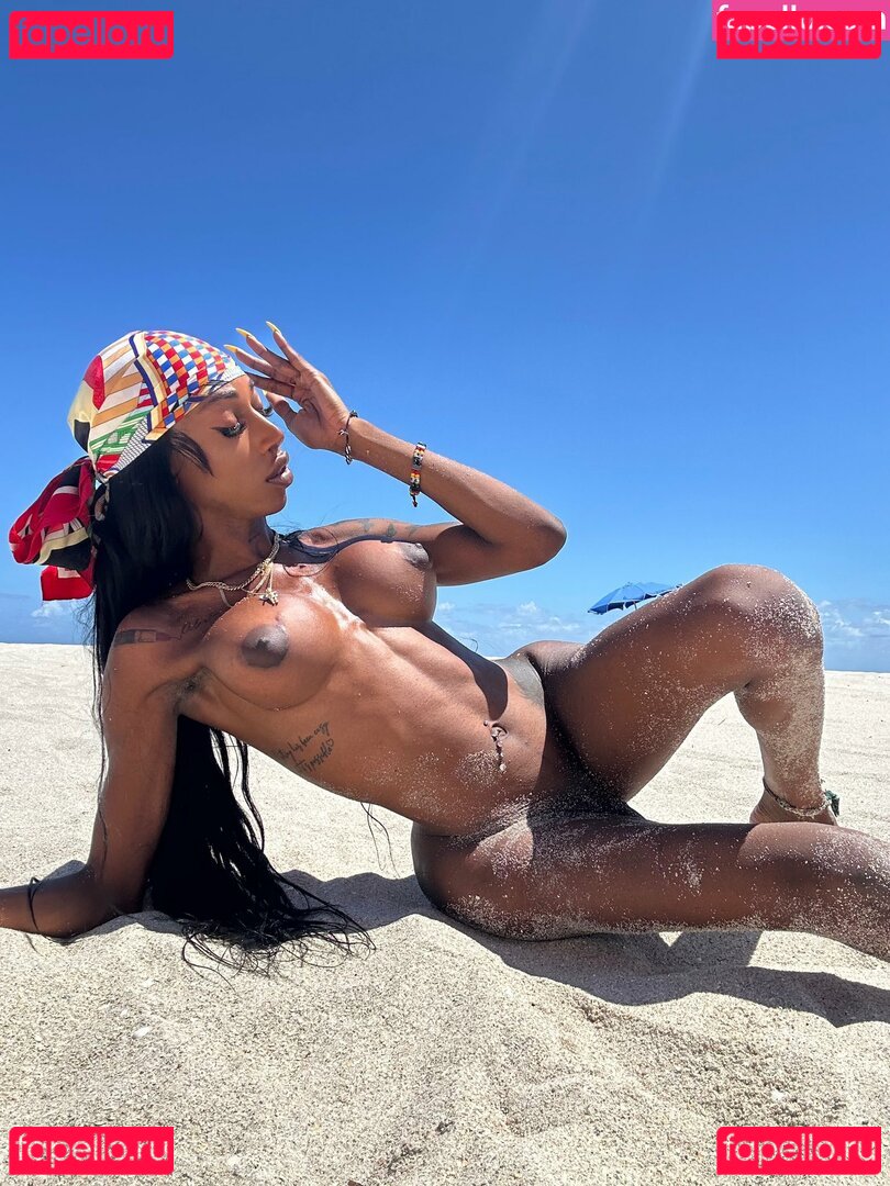 BaggyALTiff Nude Onlyfans Photo 15