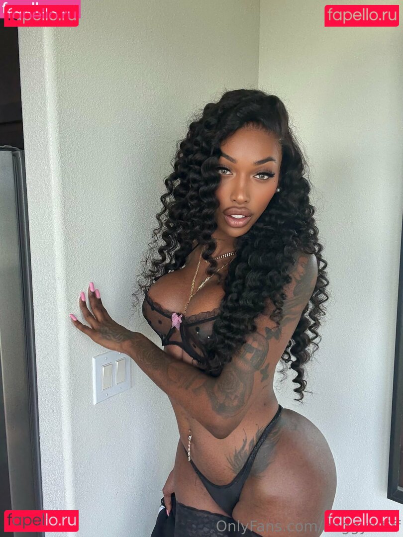 BaggyALTiff Nude Onlyfans Photo 8