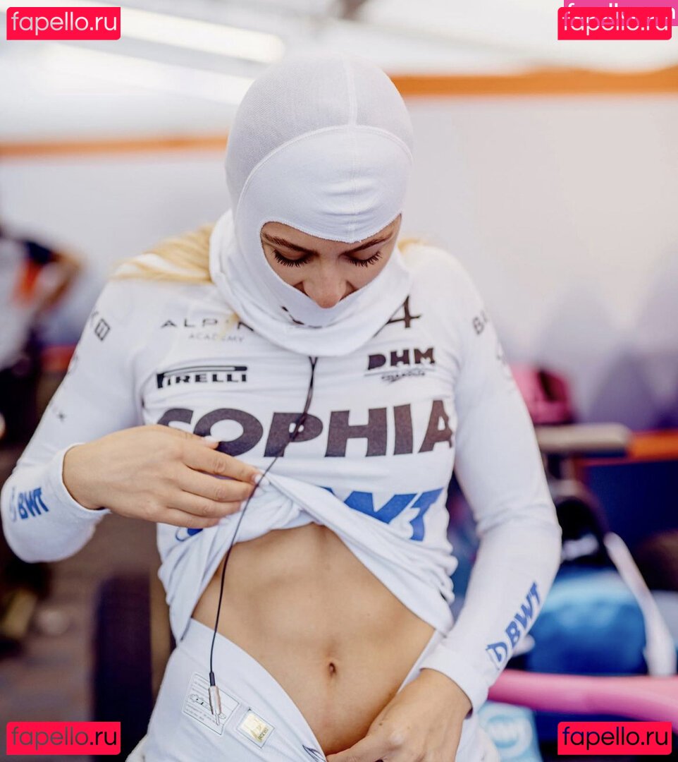 Sophia Floersch Nude Onlyfans Photo 32
