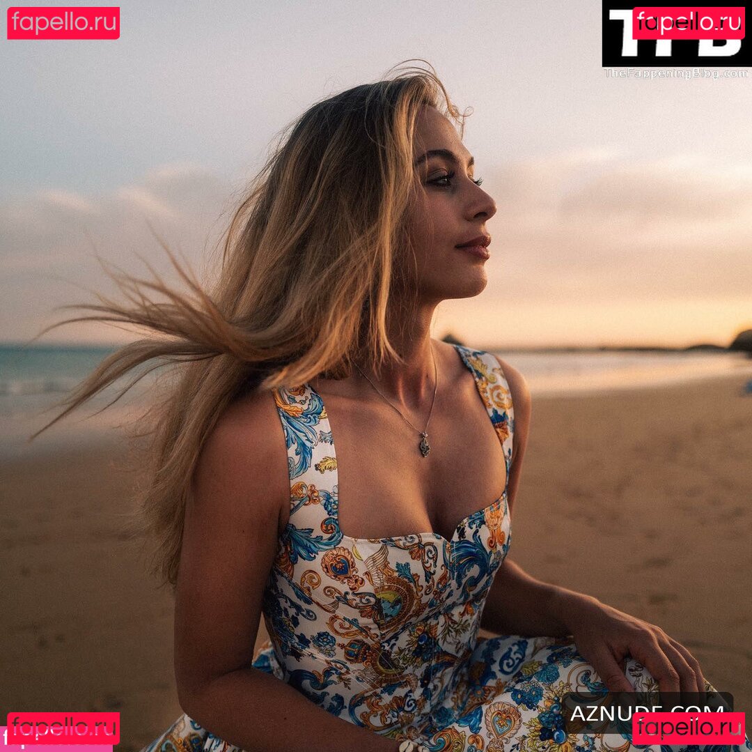 Sophia Floersch Nude Onlyfans Photo 30
