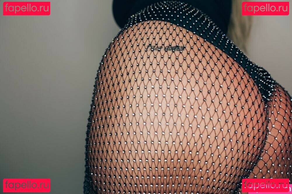 misschampagnemami Nude Onlyfans Photo 4