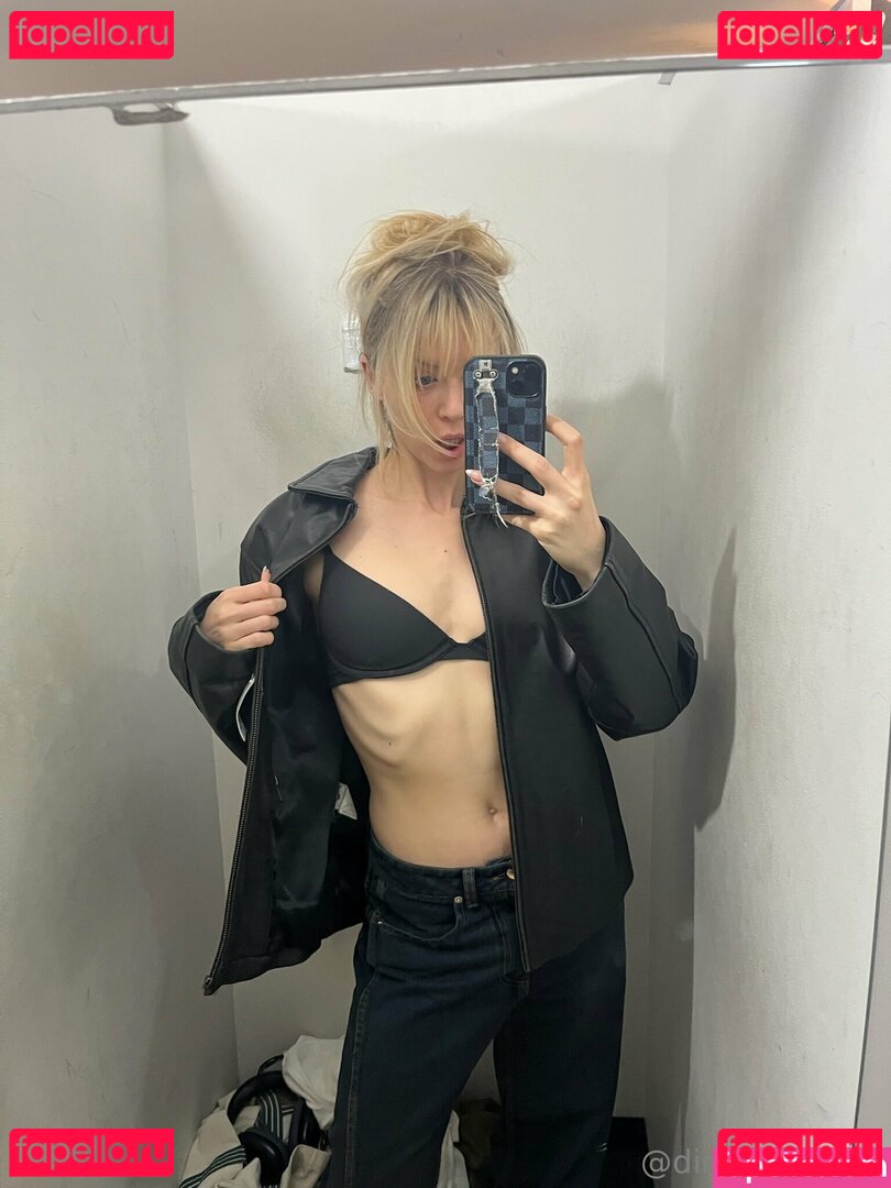 Dineyland Nude Onlyfans Photo 12