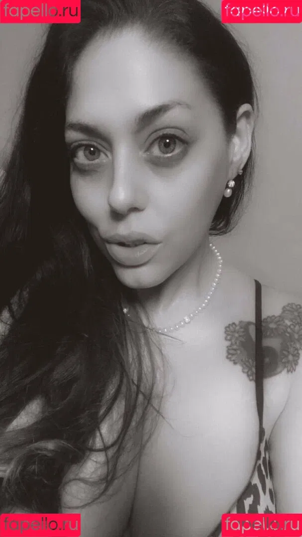 missleanalee Onlyfans Photo Gallery 