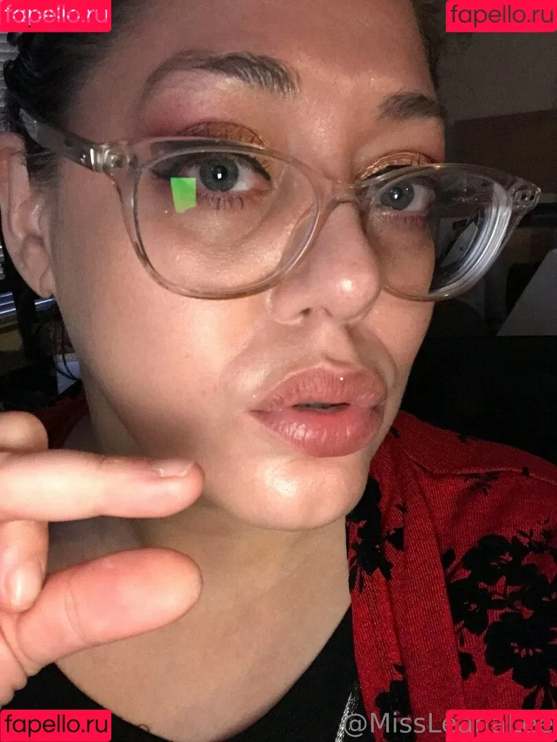 missleanalee Onlyfans Photo Gallery 