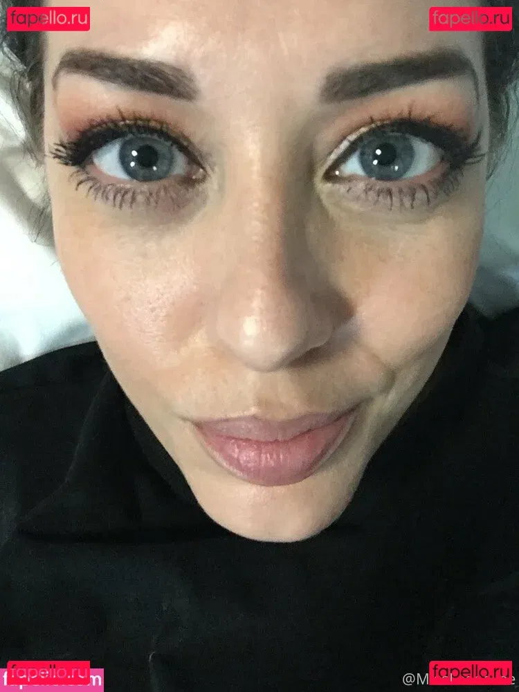 missleanalee Onlyfans Photo Gallery 