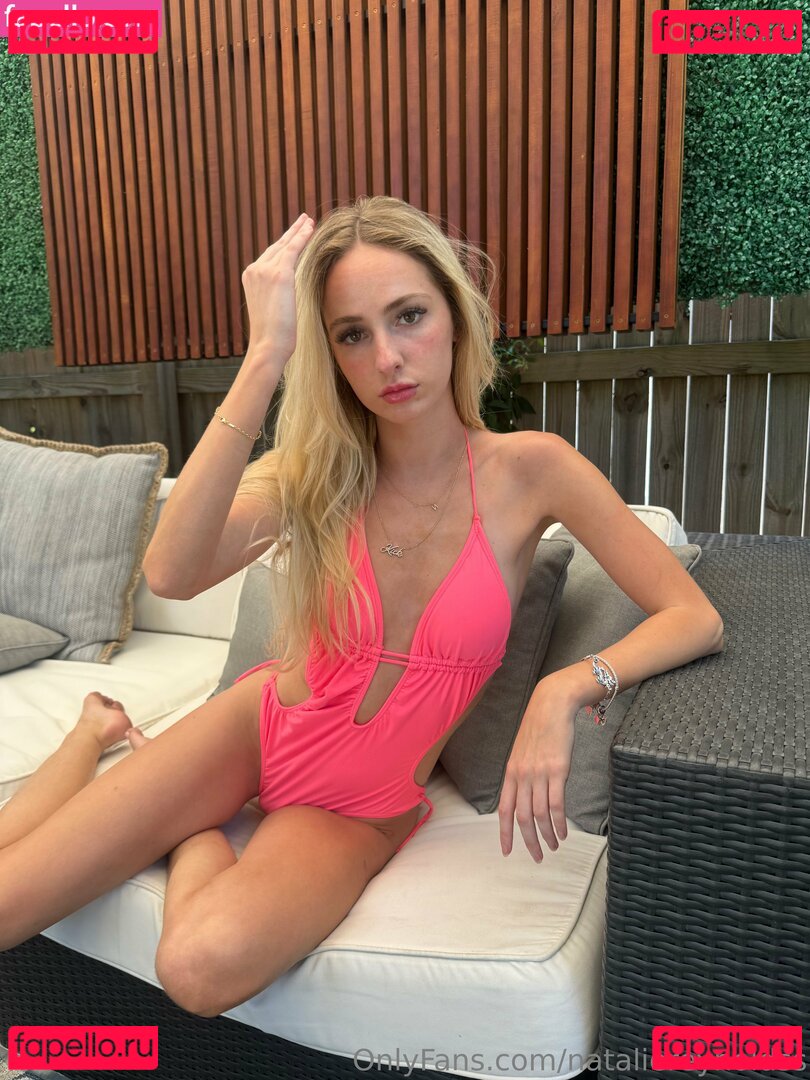 nataliereynoldss Nude Onlyfans Photo 37