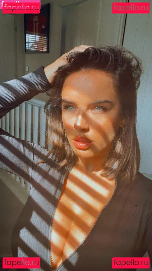 Georgia May Foote Onlyfans Photo Gallery 