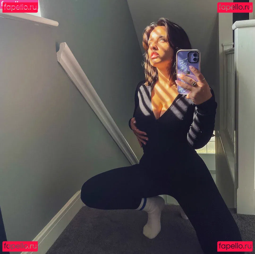 Georgia May Foote Onlyfans Photo Gallery 