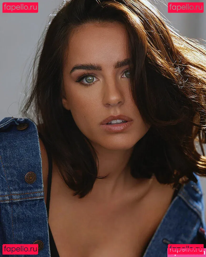 Georgia May Foote Onlyfans Photo Gallery 