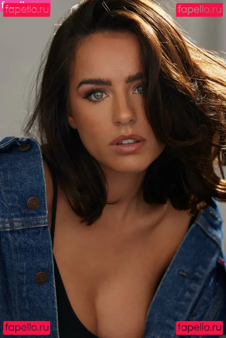 Georgia May Foote Onlyfans Photo Gallery 