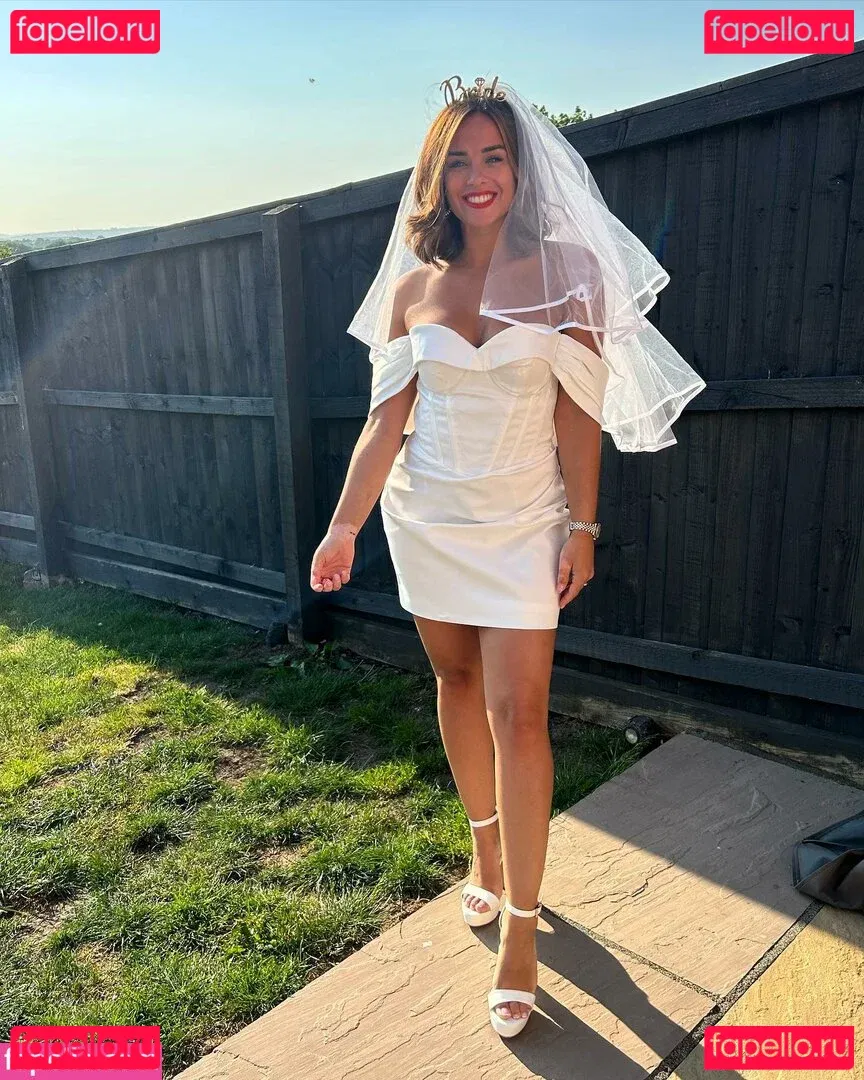 Georgia May Foote Onlyfans Photo Gallery 