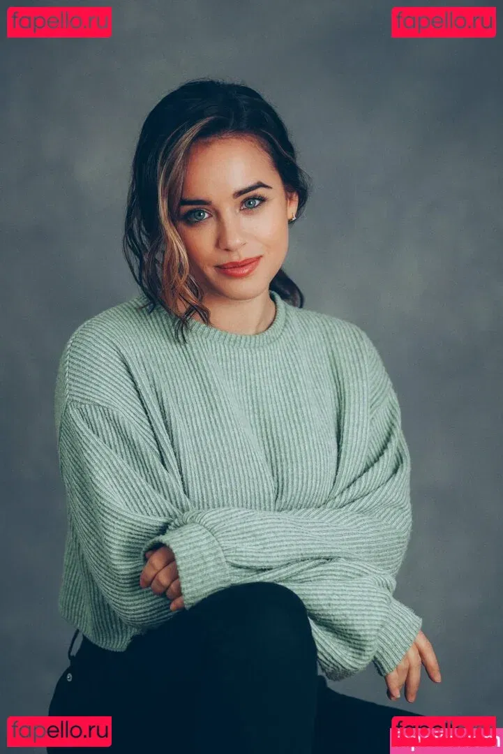 Georgia May Foote Onlyfans Photo Gallery 